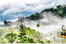 DU XUÂN ĐÀ LẠT HAPPY HILL - THE FLOREST HOA TRONG RỪNG CẦU ĐẤT NGẮM HOA ĐÀO