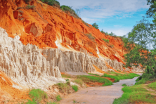 [Trảng Bàng - PHAN THIẾT 3N2Đ] Cung Đường Xe Jeep - Lâu Đài Rượu Vang - Khu Du Lịch Bùn khoáng Mũi Né